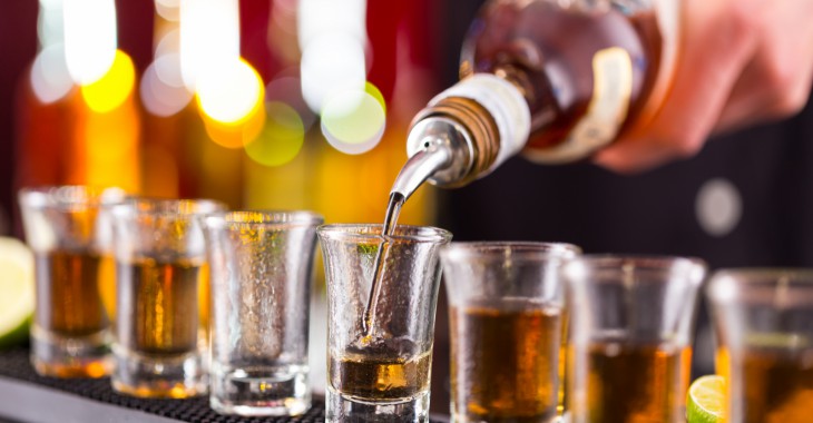 W Polsce rośnie zainteresowanie alkoholami z grupy premium. Spada spożycie wódki