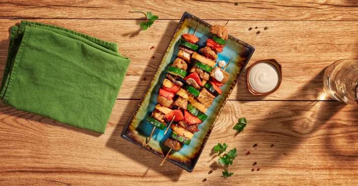 Wiosenny grill bez stresu - wszystko gotowe, zanim przyjdą goście Wiosenny grill bez stresu - wszystko gotowe, zanim przyjdą goście