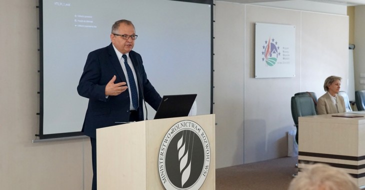 Rośliny włókniste i zielarskie w innowacyjnej gospodarce Rośliny włókniste i zielarskie w innowacyjnej gospodarce