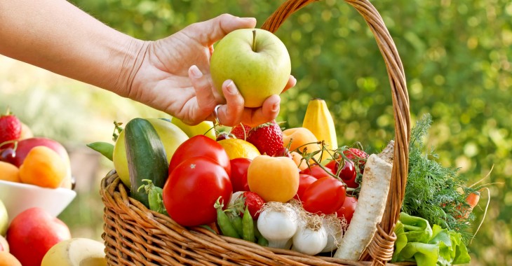 Polacy chętniej sięgają po ekologiczną i krajową żywność. 84% woli naturalne produkty