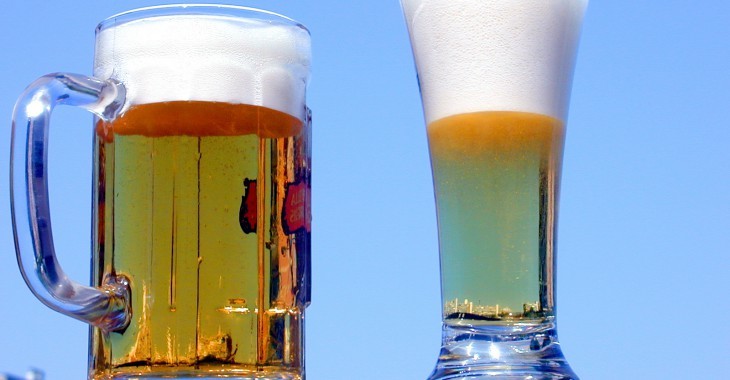 Prawie 8 na 10 Polaków rozpoczyna inicjację alkoholową od piwa lub wina Prawie 8 na 10 Polaków rozpoczyna inicjację alkoholową od piwa lub wina