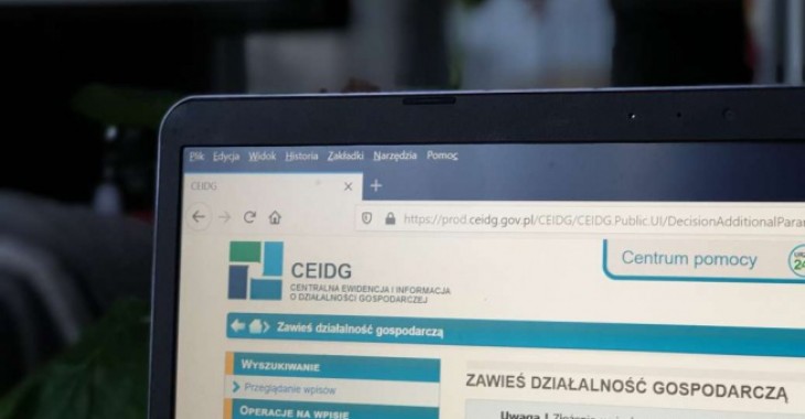 Lawinowo rośnie liczba firm zawieszających działalność. Tylko zniesienie restrykcji poprawi sytuację mniejszych przedsiębiorstw [AUDIO]