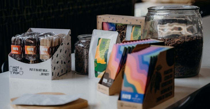 Czekoladowo-kawowa kooperacja. Manufaktura Czekolady Chocolate Story i palarnia kawy HAYB ze wspólnym projektem Czekoladowo-kawowa kooperacja. Manufaktura Czekolady Chocolate Story i palarnia kawy HAYB ze wspólnym projektem