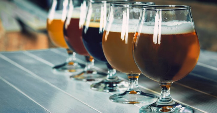 Raport: picie piwa odpowiada za alarmujący wzrost spożycia alkoholu w Polsce