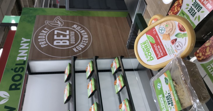Pierwsze w Polsce stoisko vege firmy Sokołów Pierwsze w Polsce stoisko vege firmy Sokołów