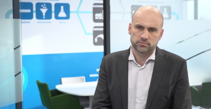 Deficyt wody pitnej coraz bardziej odczuwalny również w Polsce. Bez oszczędzania, większej retencji i recyklingu wody czeka nas katastrofa Deficyt wody pitnej coraz bardziej odczuwalny również w Polsce. Bez oszczędzania, większej retencji i recyklingu wody czeka nas katastrofa