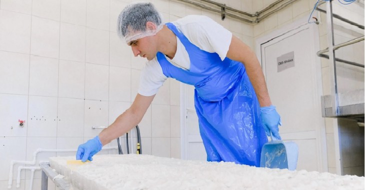 Czy polscy producenci sera szykują się na kryzys w 2023 roku? Czy polscy producenci sera szykują się na kryzys w 2023 roku?